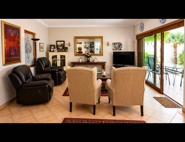 3 BEDROOM TOWNHOUSE FOR SALE IN THREE RIVERS PROPER
